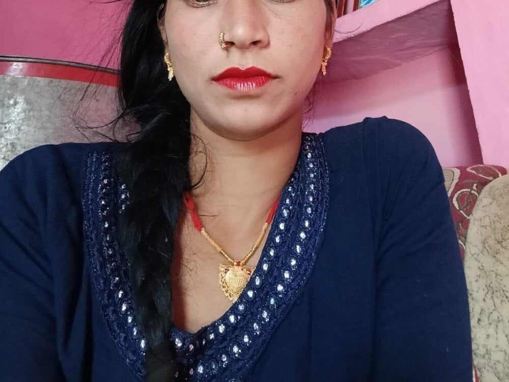 Sonam_pandeyji Chatroom