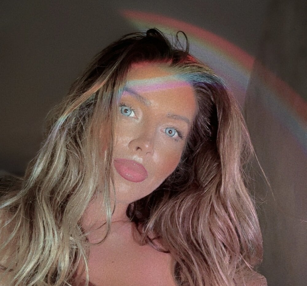 SoniaDeviis Chatroom