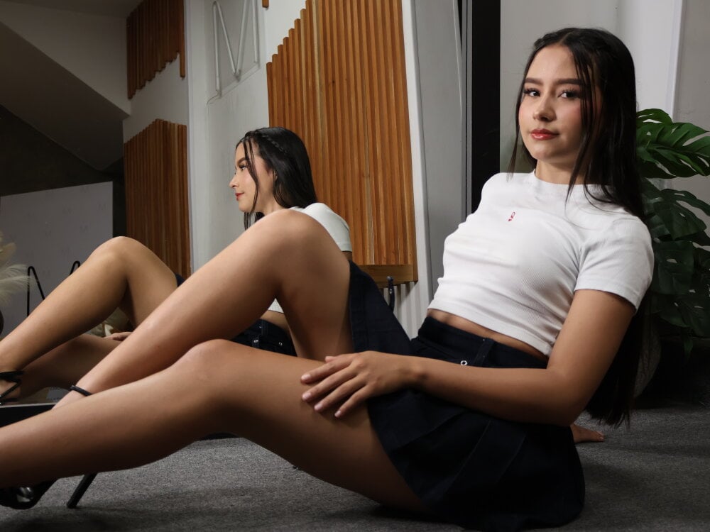 Sophie_Honey18 Chatroom