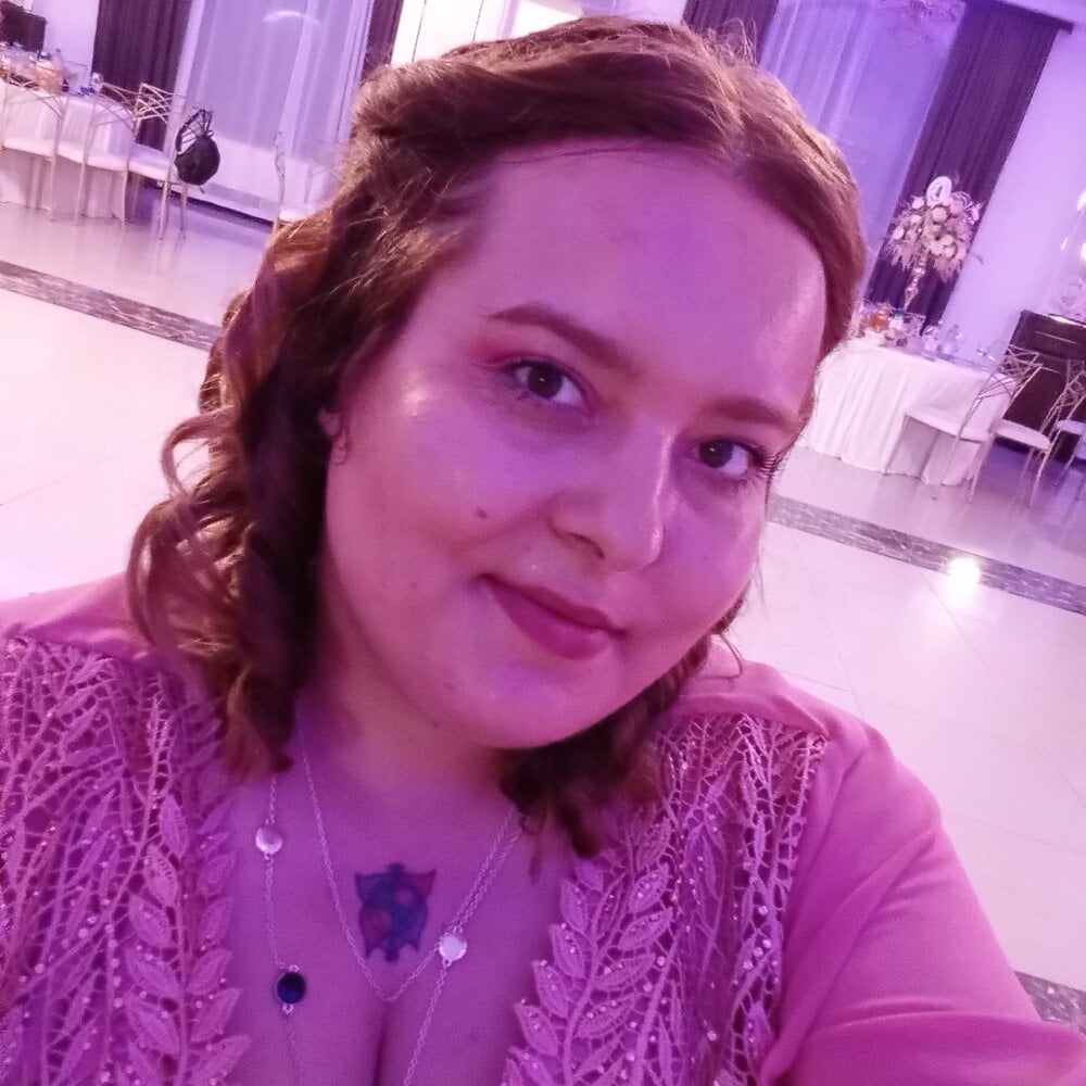 SpicyEmily_XX Chatroom