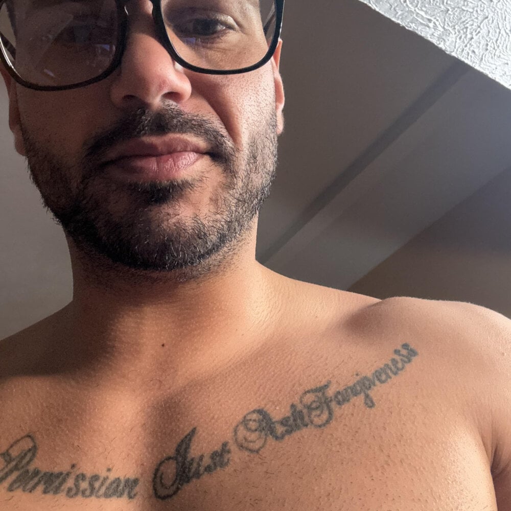 Strokeking4u Chatroom