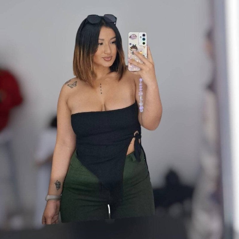 SussySunny_ Chatroom