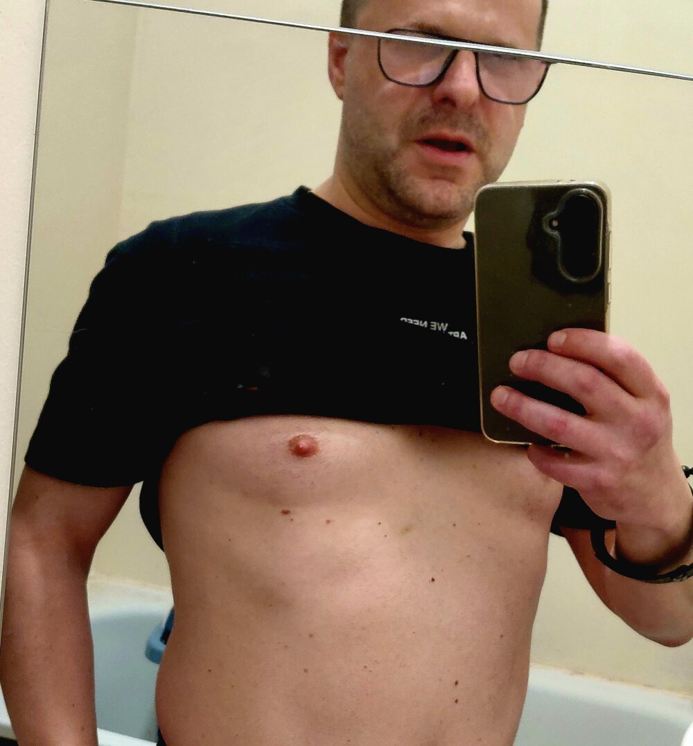 SweatScript Chatroom