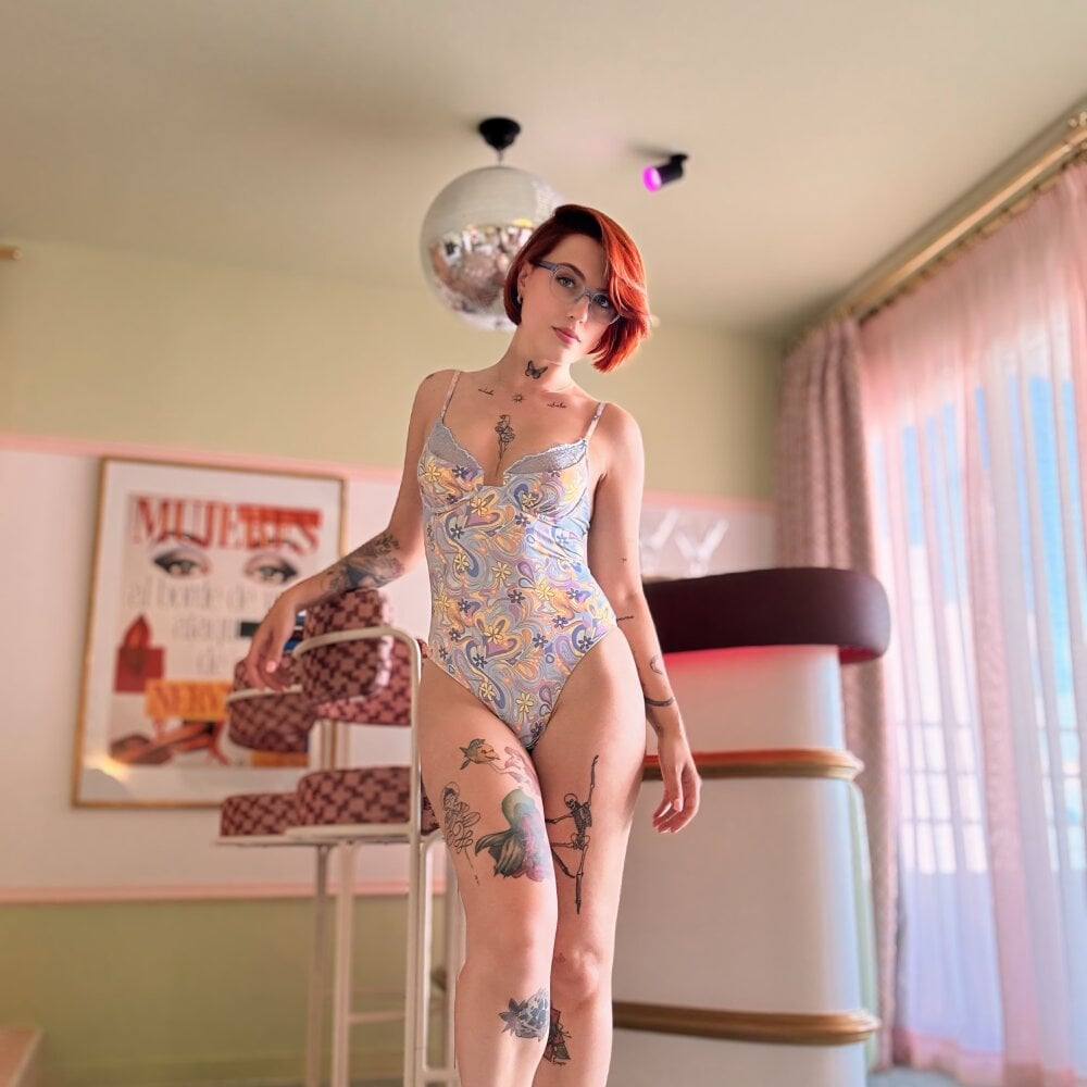 SweetAnneUnique26 Chatroom