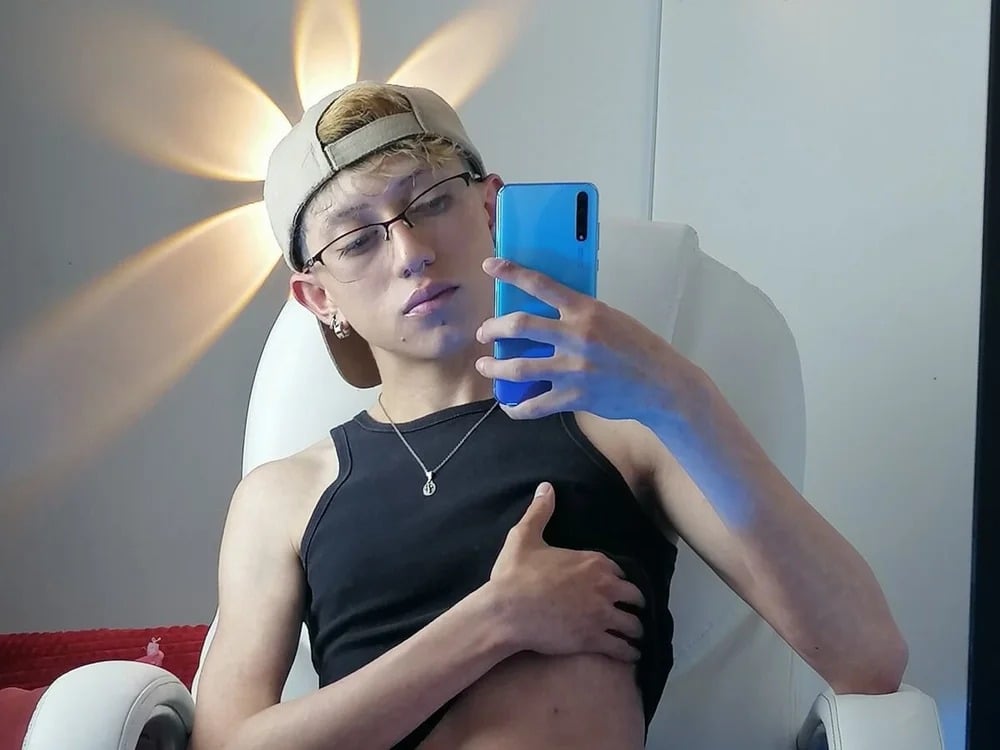 SweetDareX Chatroom