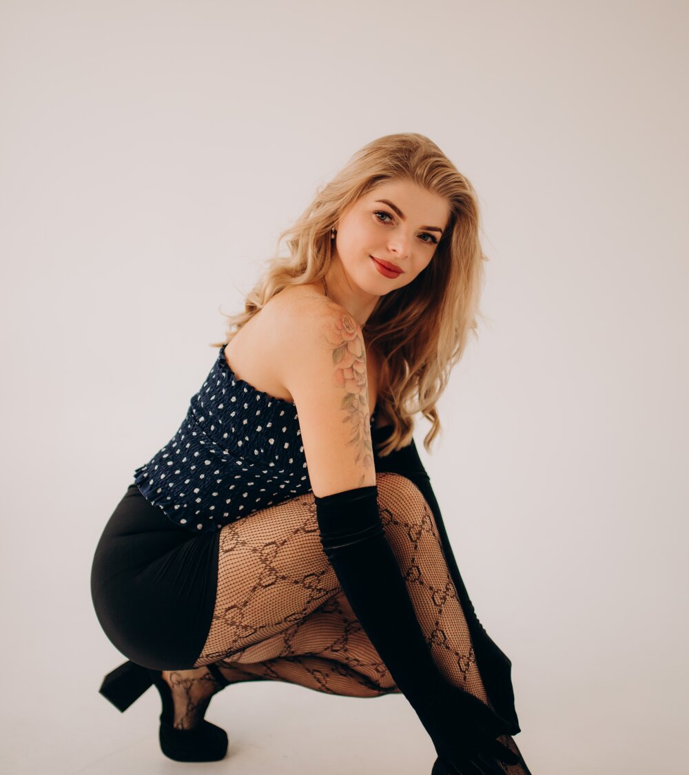 Sweet_Sinn_ Chatroom