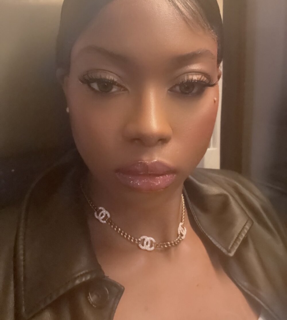 SwissMirelle Chatroom