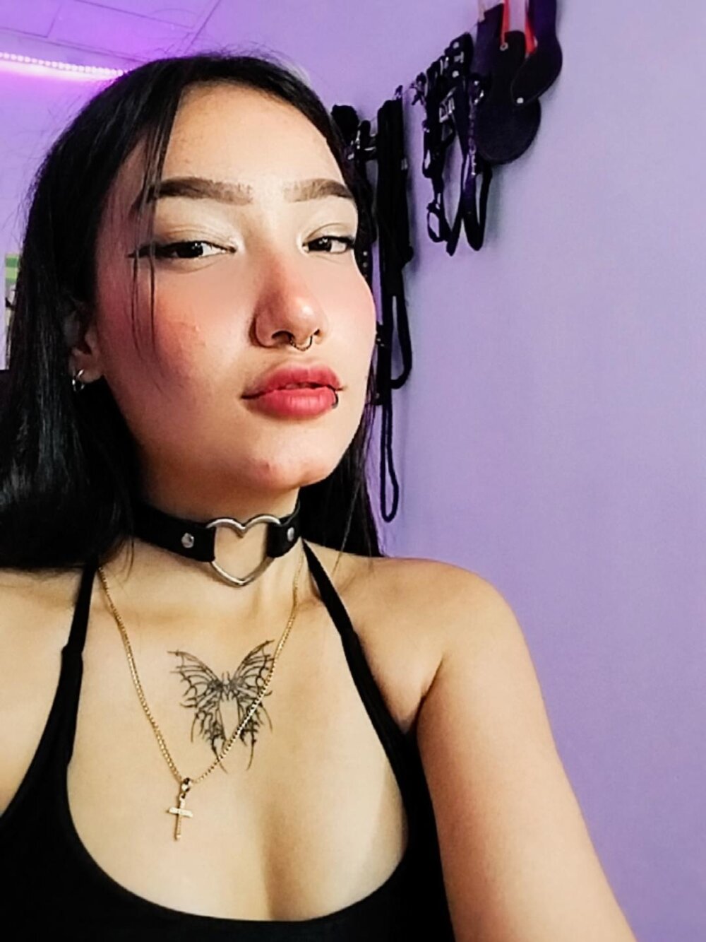 THIARA_DIOR Chatroom