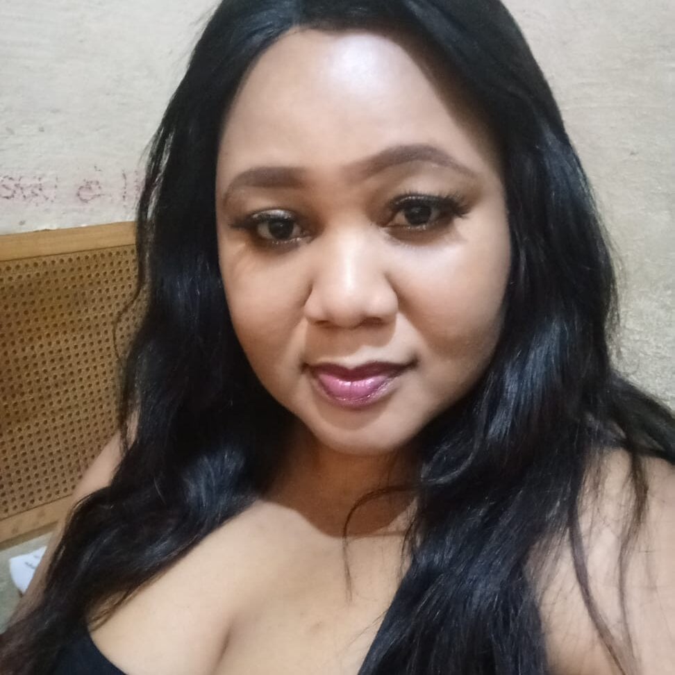 THICKSEXYXX Chatroom