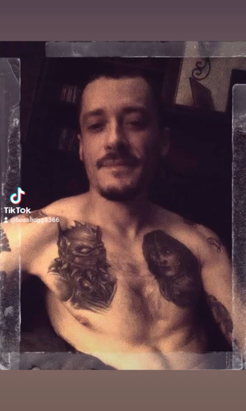 THUROBREED83 Chatroom