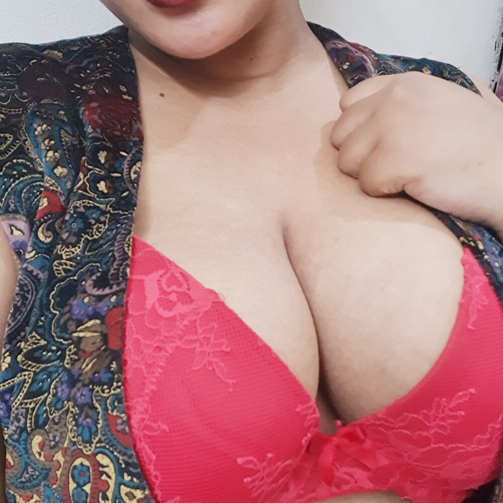 Tanisha-Sultana Chatroom