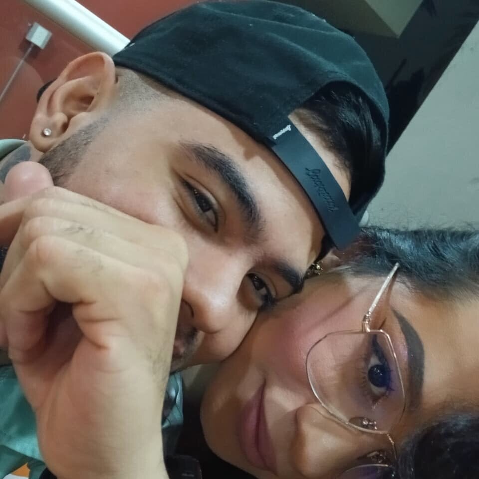 Taylor_with_Tayler Chatroom