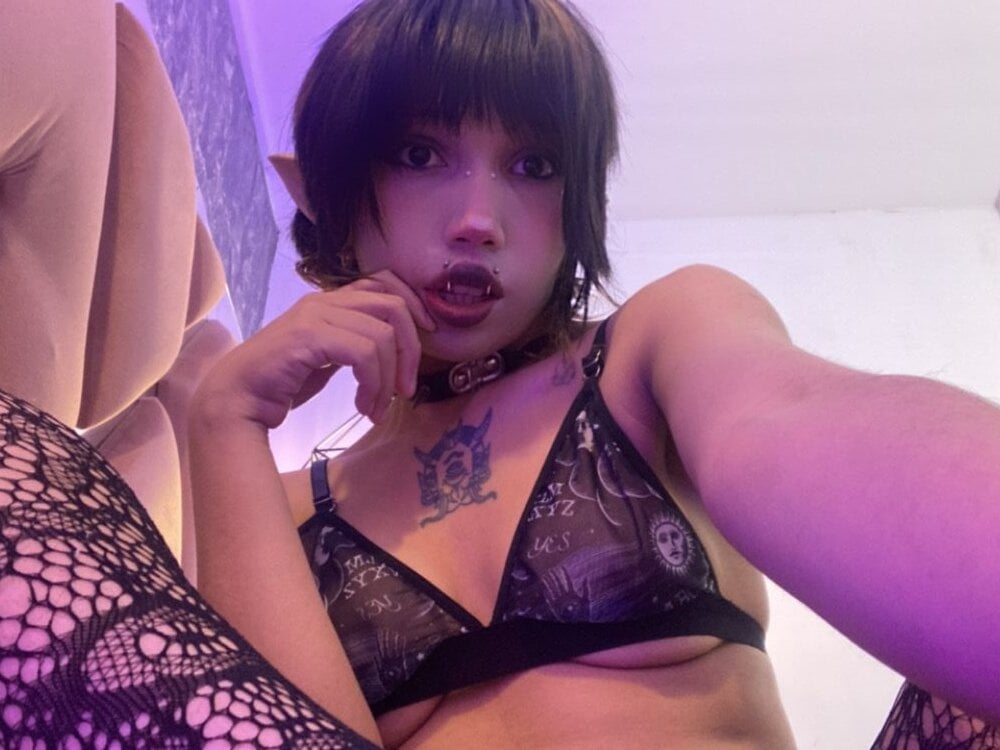 Terraelowen Chatroom