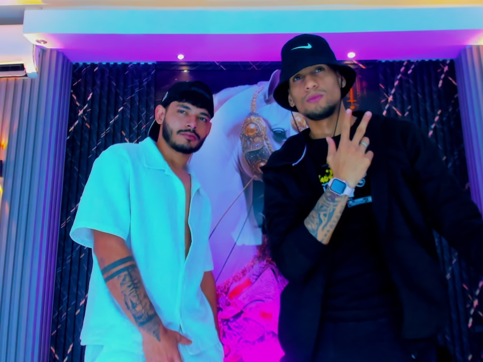 The_Gods_In_Diamonds Chatroom