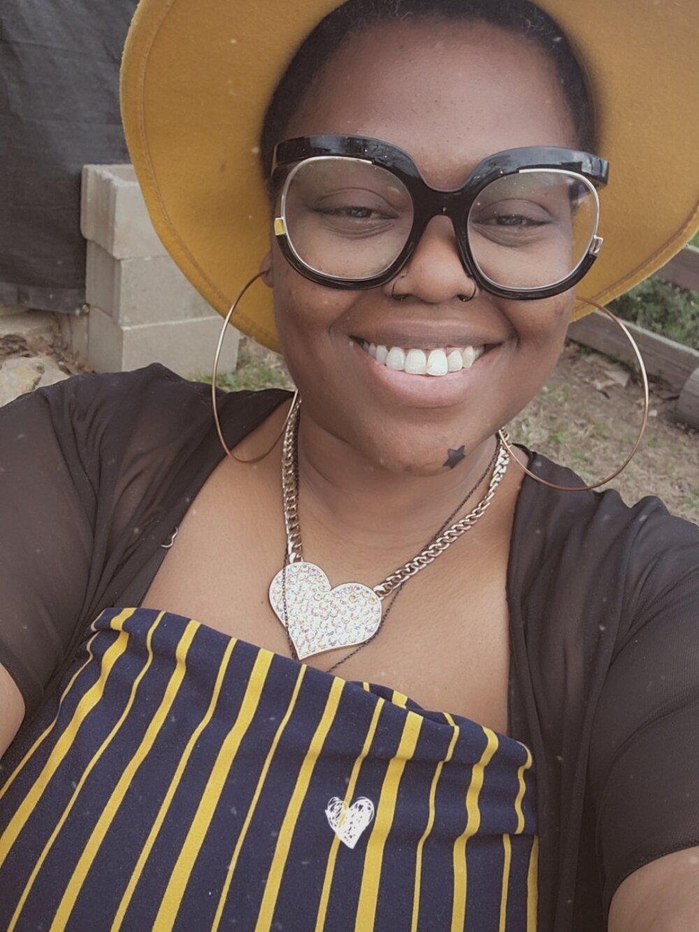 ThickkMadamm Chatroom