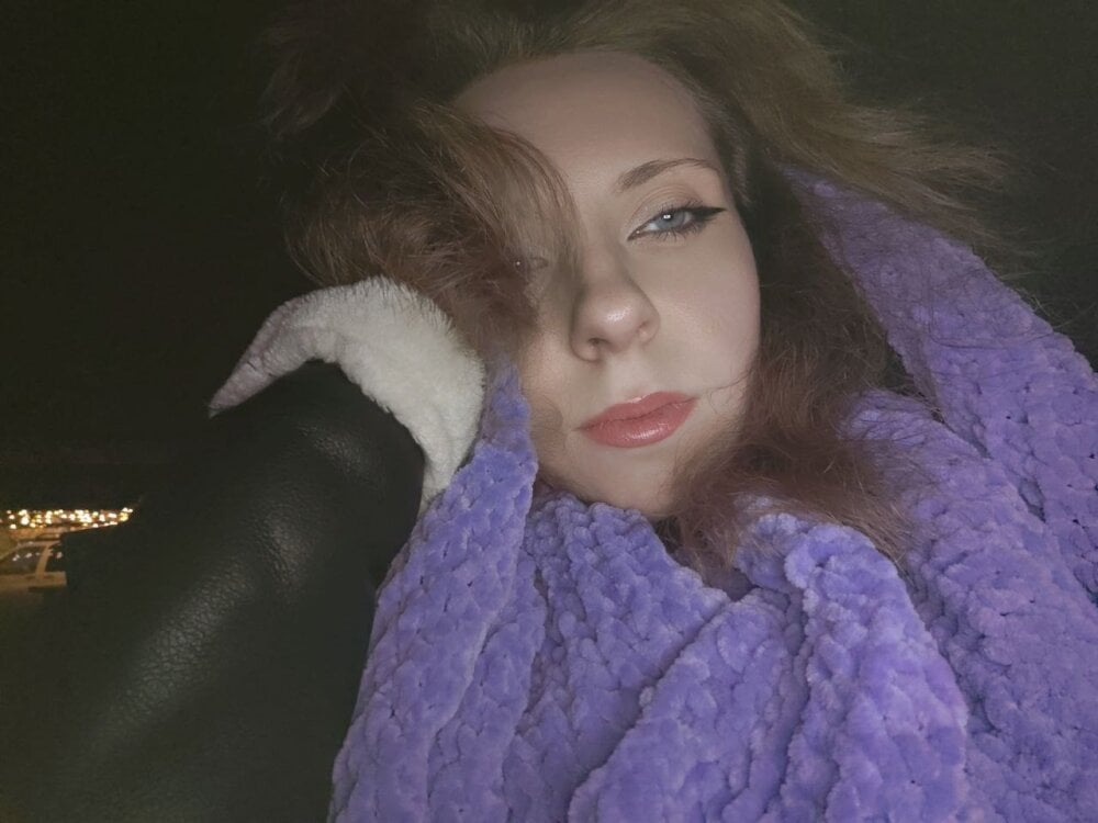 TiaraHenegan Chatroom