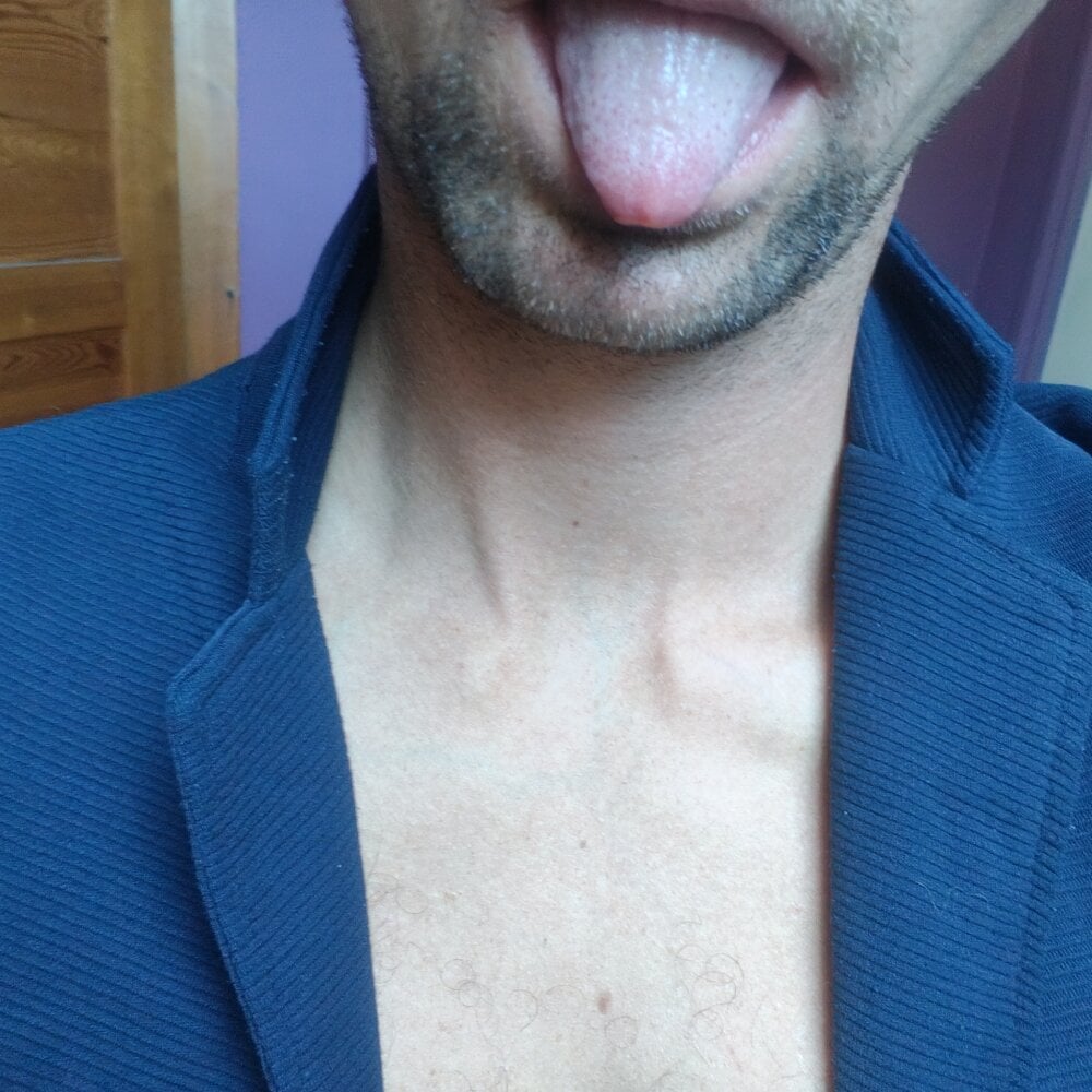 Tigerek_i_m Chatroom