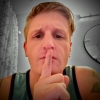 Titus_Deep Chatroom
