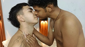 Live Snapshot of travis-and-max travis-and-max
