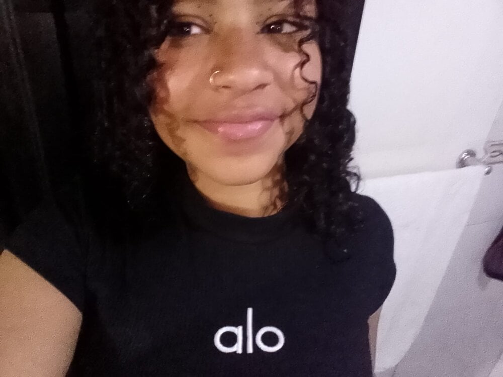 Trixi_love Chatroom