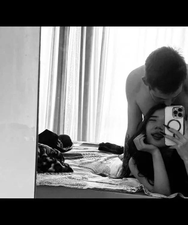 TwoCharmyRay Chatroom