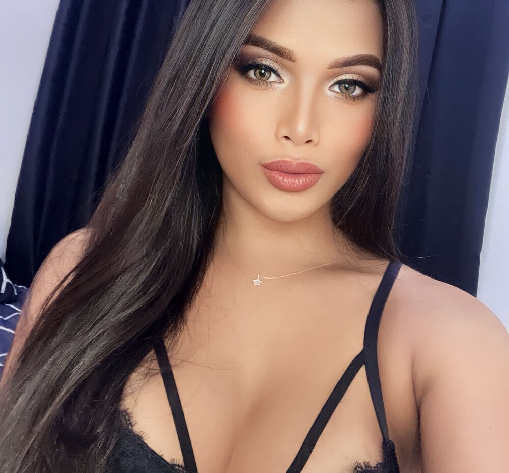 UrQueenIvyTS Chatroom