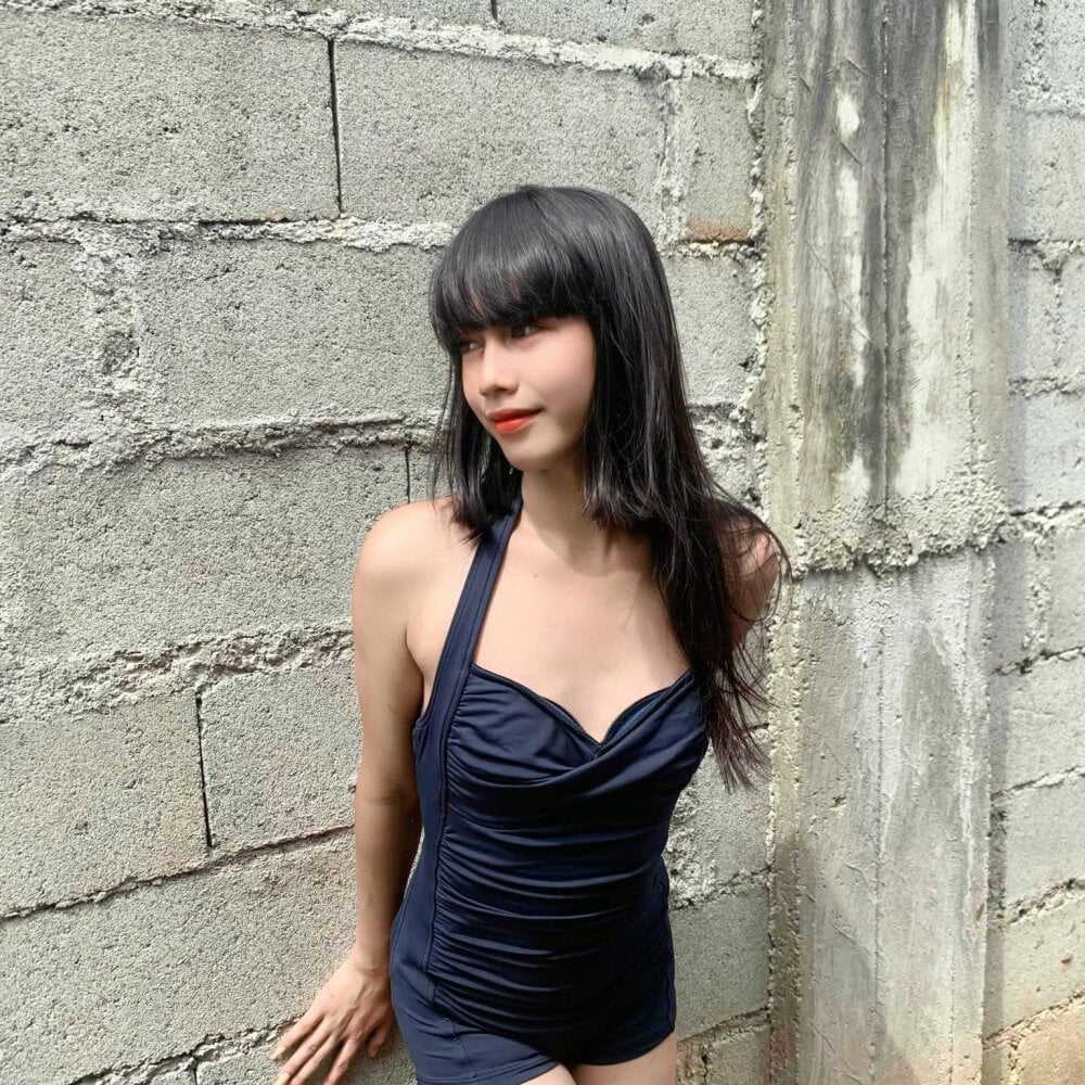 Ur_Thaynecummersx Chatroom