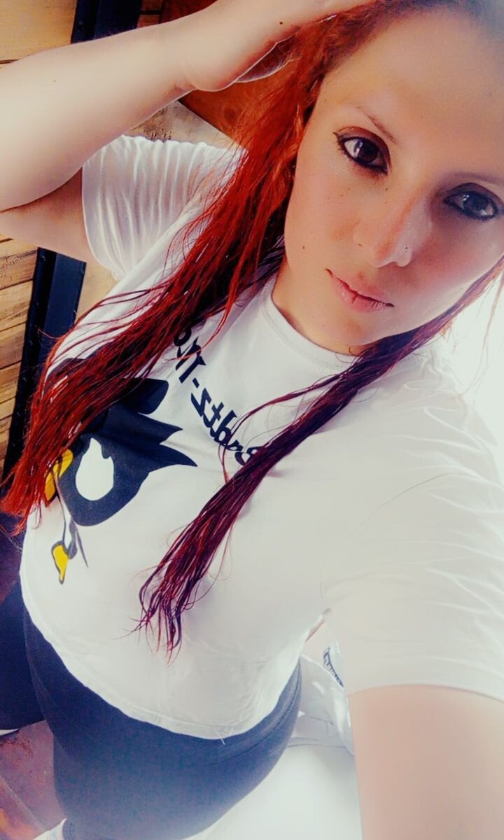 VERONICA__03 Chatroom