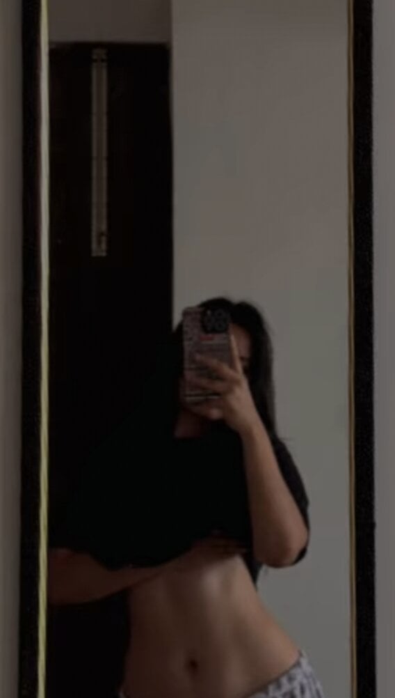 Vaani_Singha Chatroom
