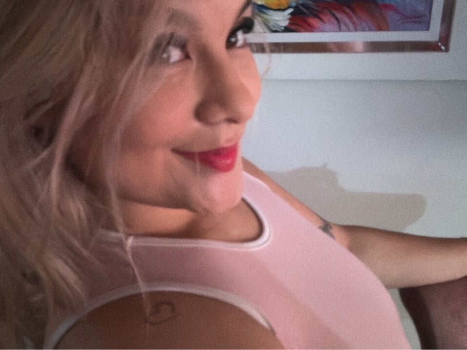 Valeriaa_21 Chatroom