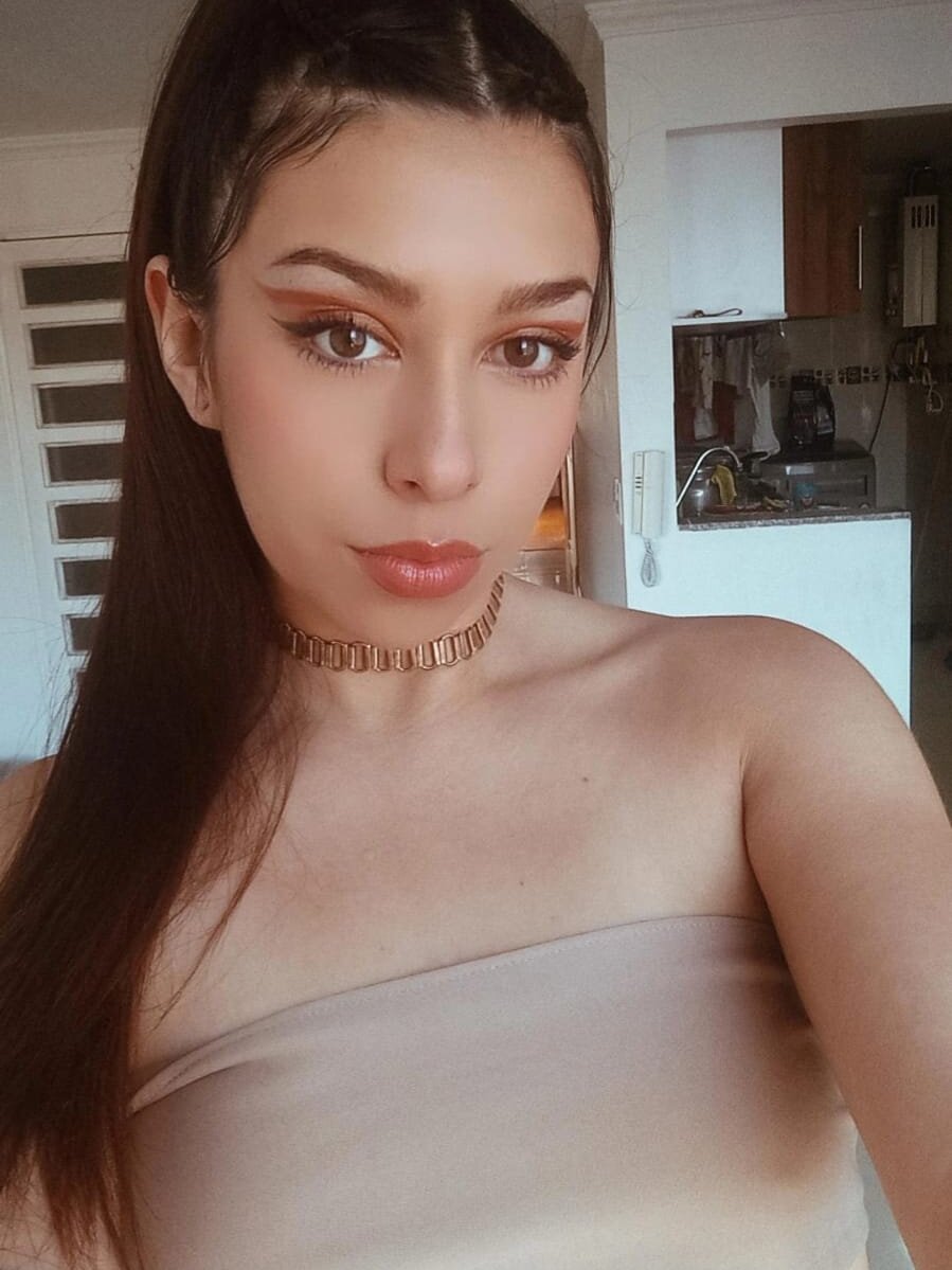 ValerieLove_ Chatroom
