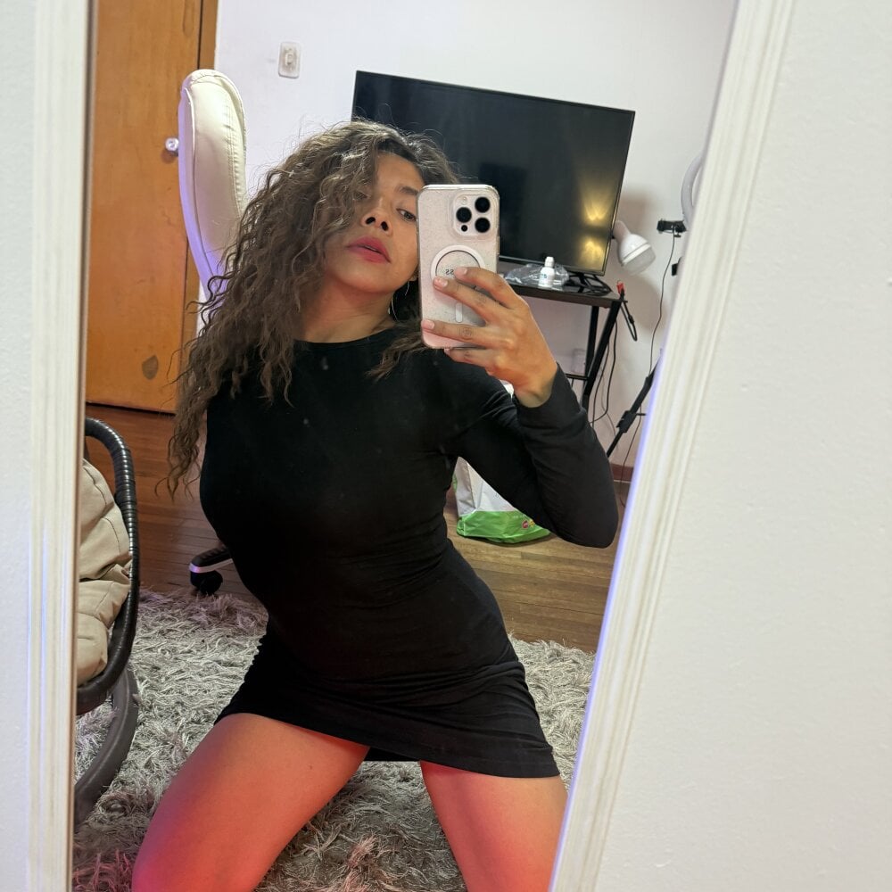 Vanessa_teen Chatroom