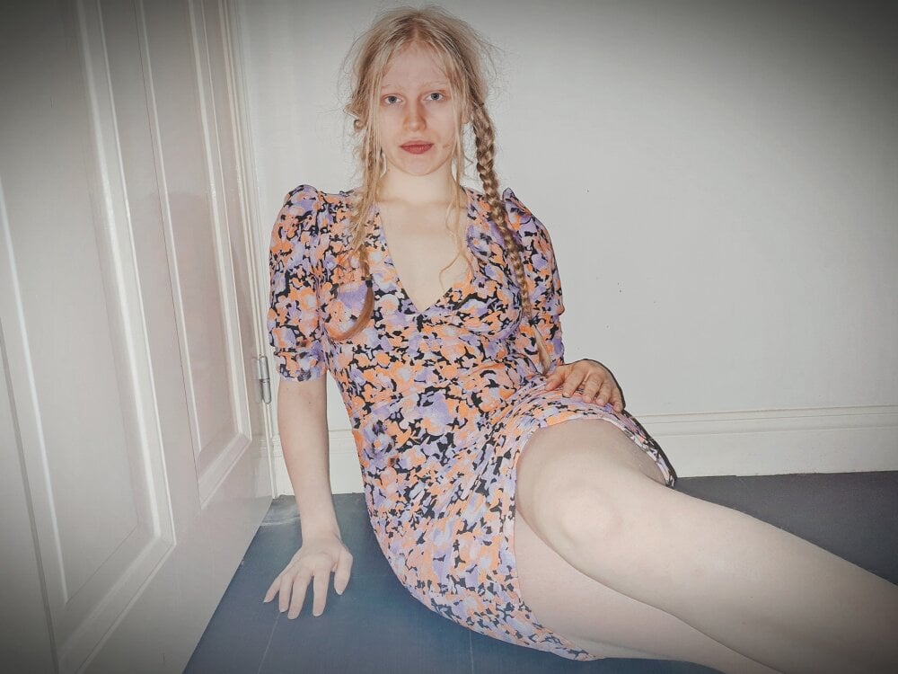 VeronicaJoyful Chatroom