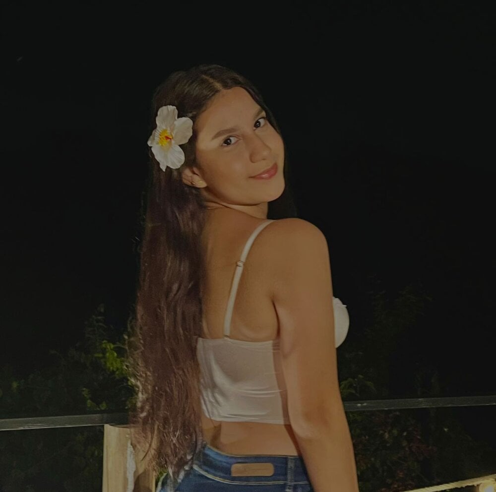 VictoriaSwann Chatroom