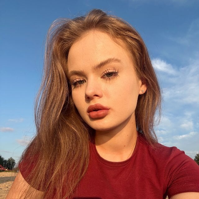 VivienneStofferahn Chatroom