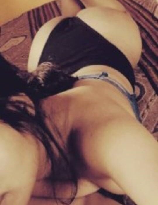 WESTERN_BHABHI Chatroom