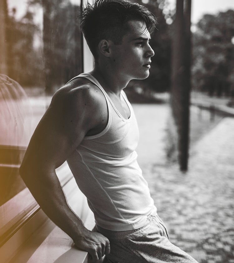 WhitePinkAngel Chatroom