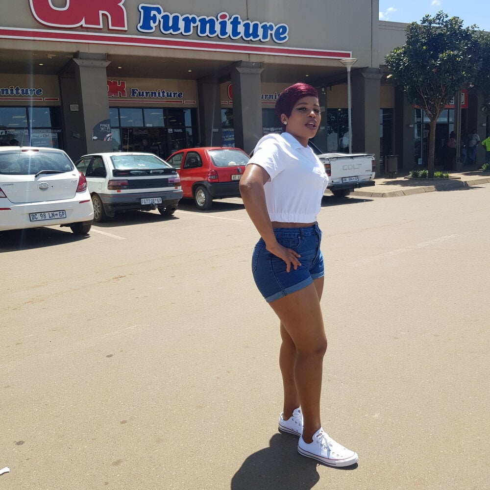 White_Ferrari Chatroom