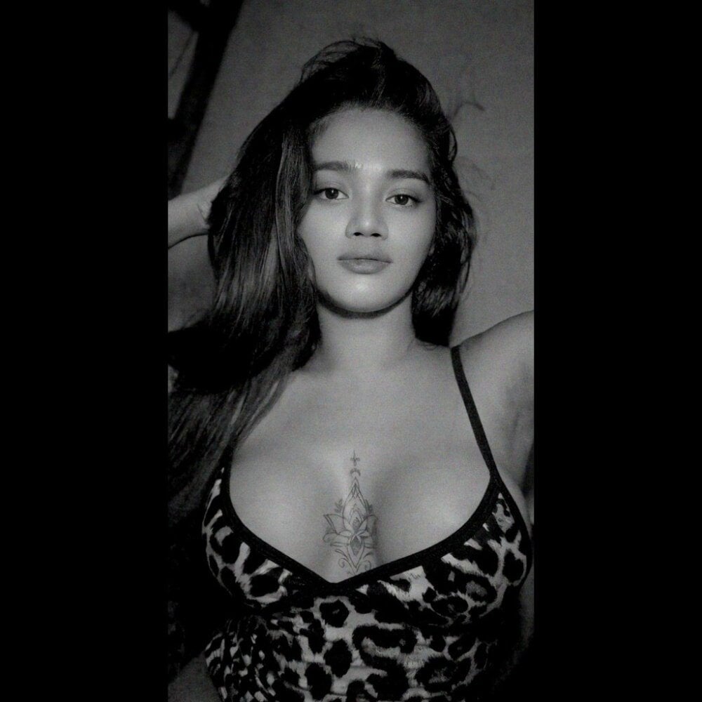 XxSevenInchesCockTSxX Chatroom