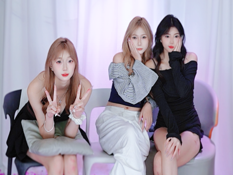 YC_18girls Chatroom