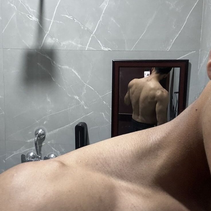 YOUR_DADDY29 Chatroom