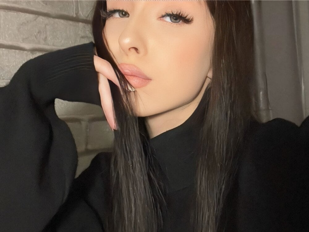 Yasmin_Kass Chatroom