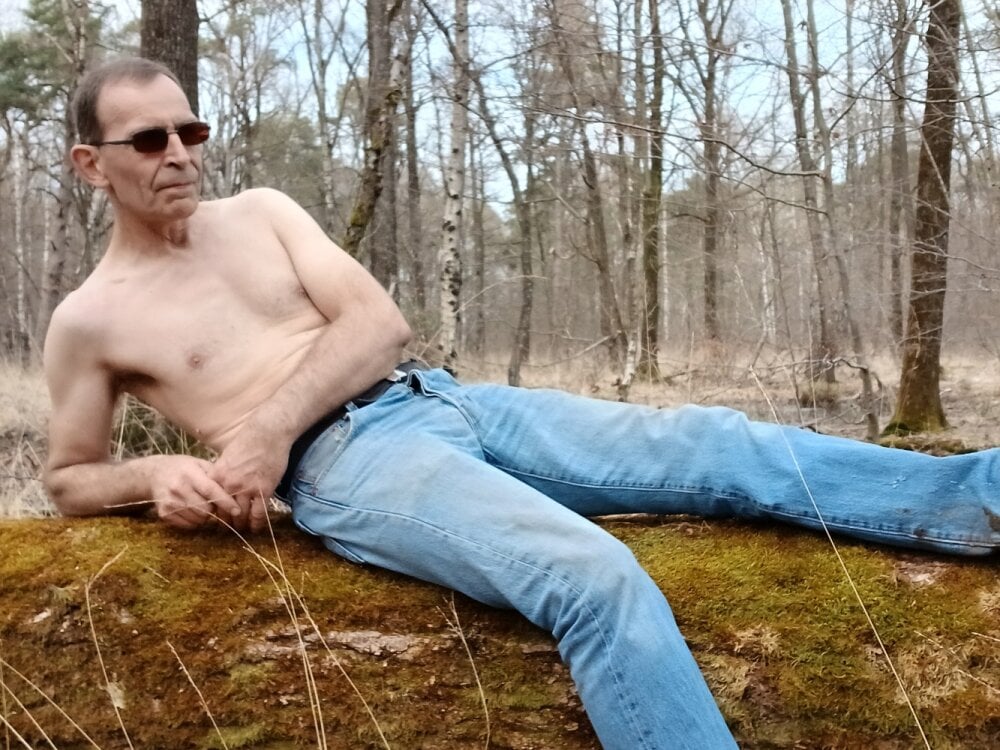 Yggdrasill-- Chatroom