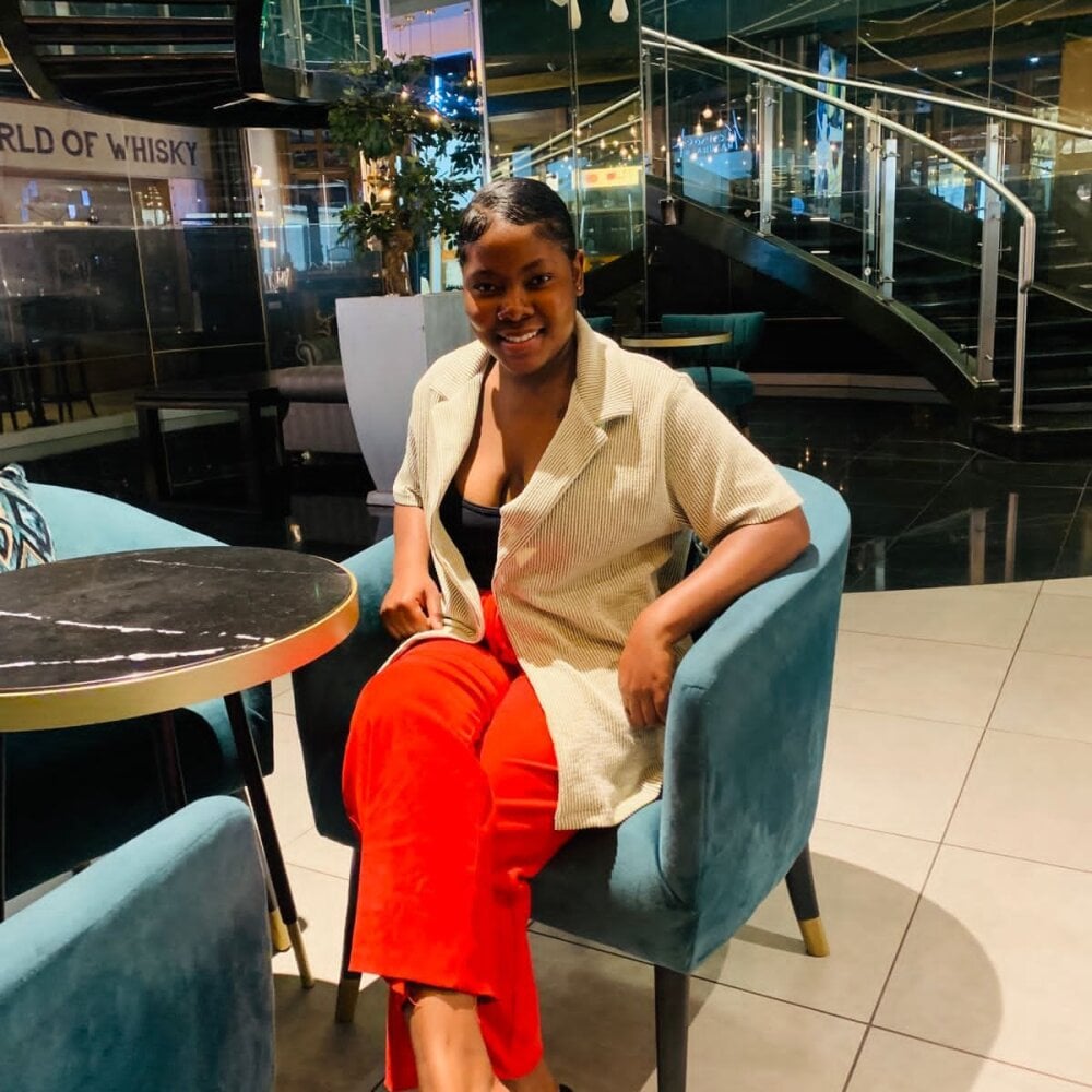 Yolaqueen04 Chatroom