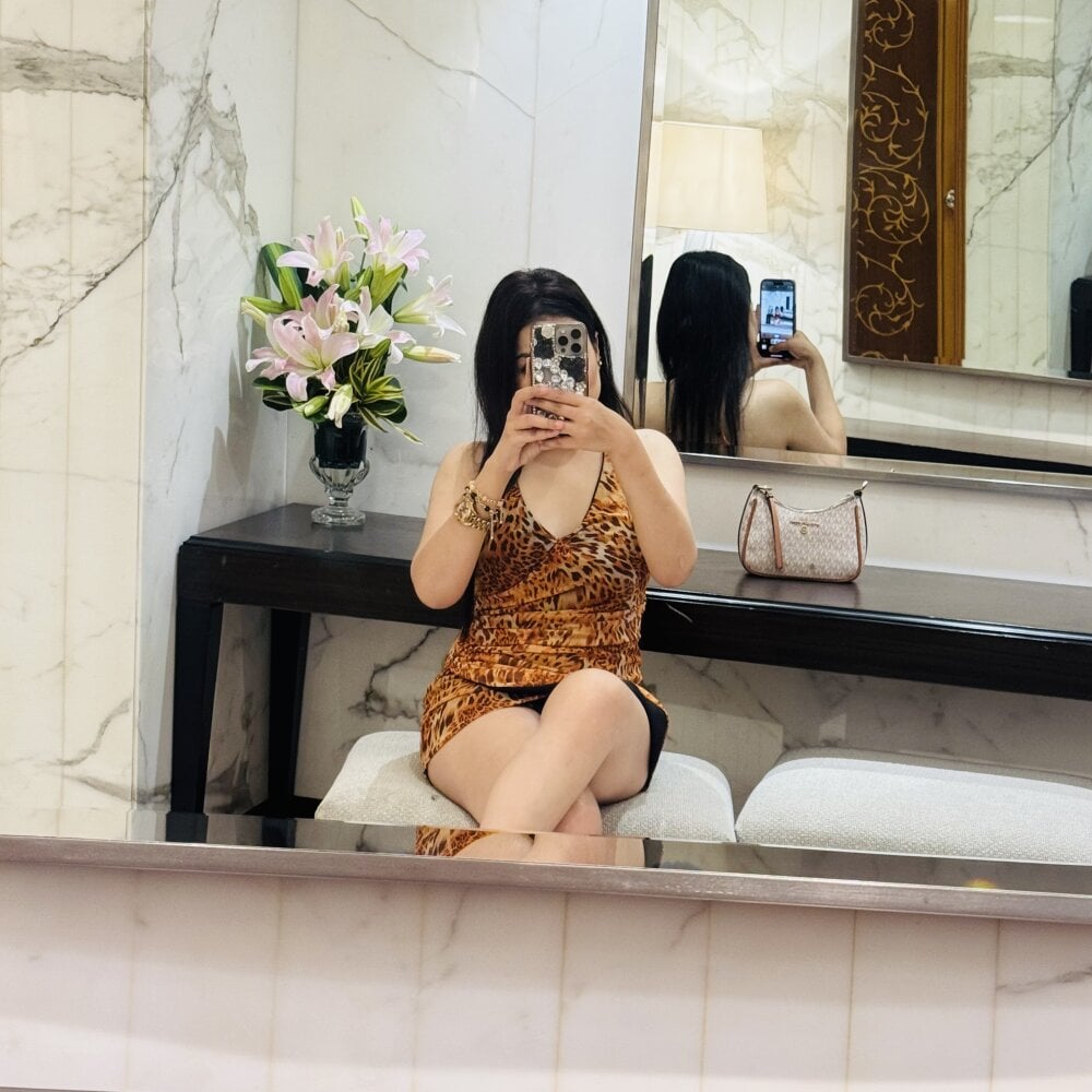 Your_honeybaby09 Chatroom