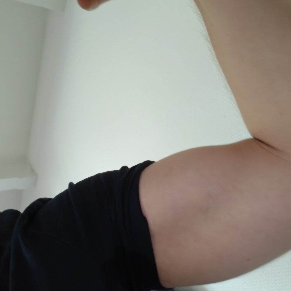 Youraverage Chatroom