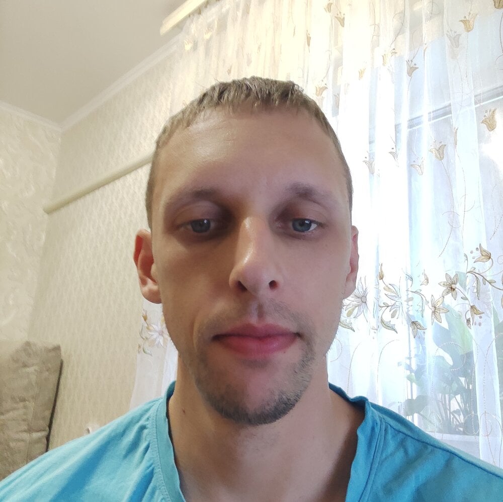 Yrikos1 Chatroom