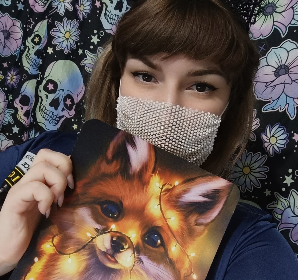 Zadira_Foxi Chatroom