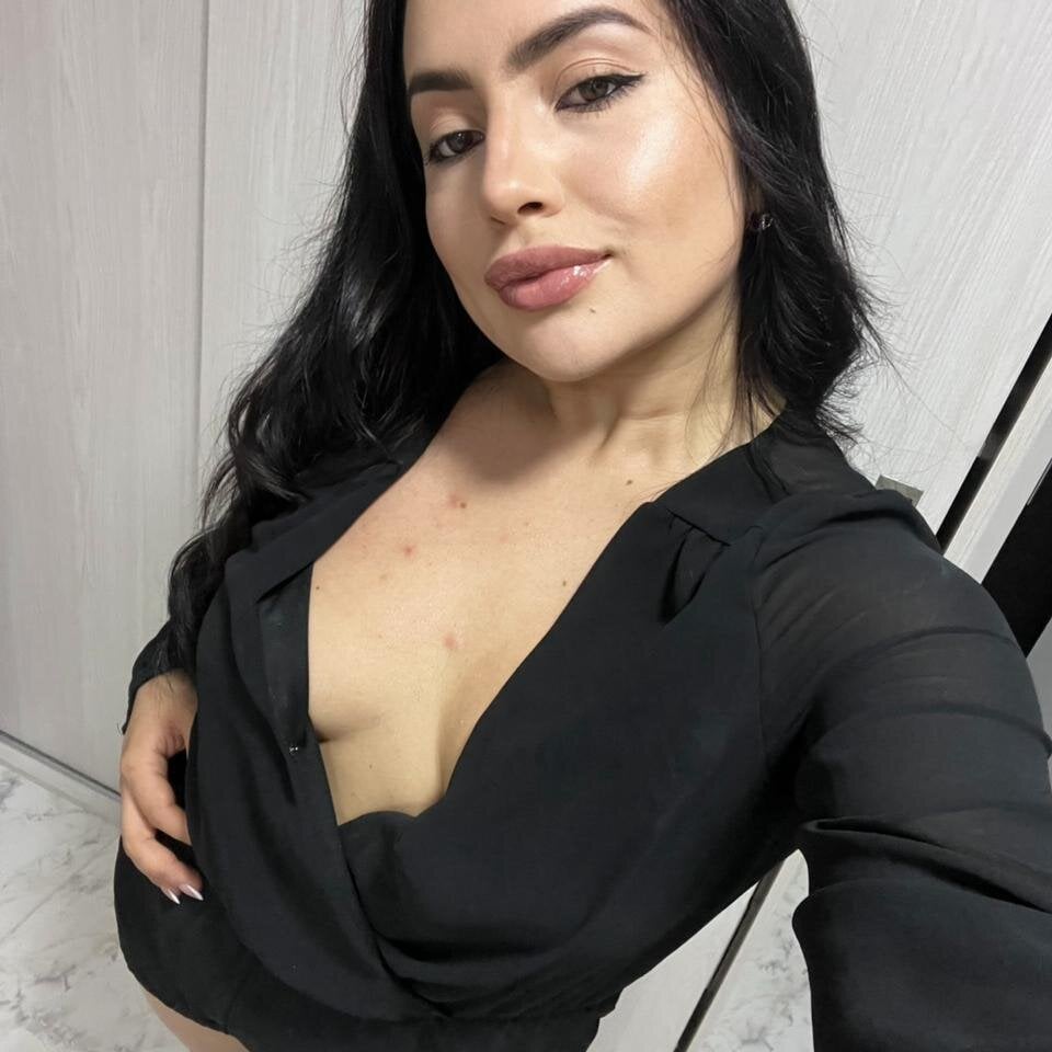 ZaraFoxx7 Chatroom