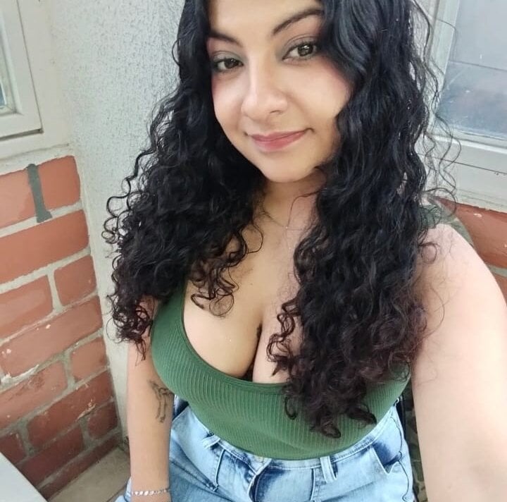 Zarah_Lukas Chatroom